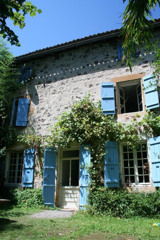 Le Petit Mas D'Ile Acomodação com café da manhã Saint-Germain-de-Confolens Exterior foto